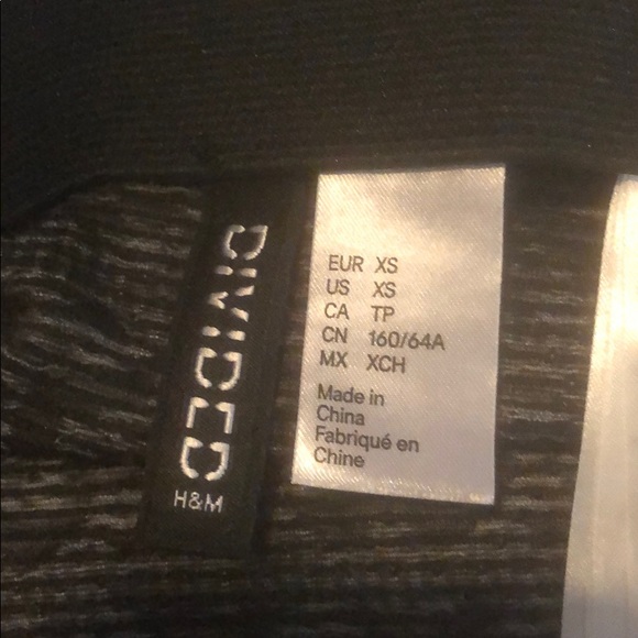 Black and white mini skirt - Picture 2 of 2